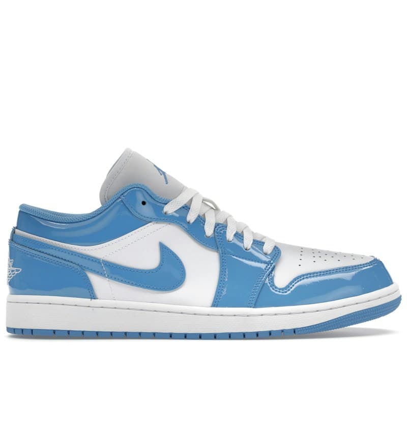 Air Jordan 1 Low SE "Legend Blue"