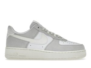 Nike Air Force 1 LV8 Sail