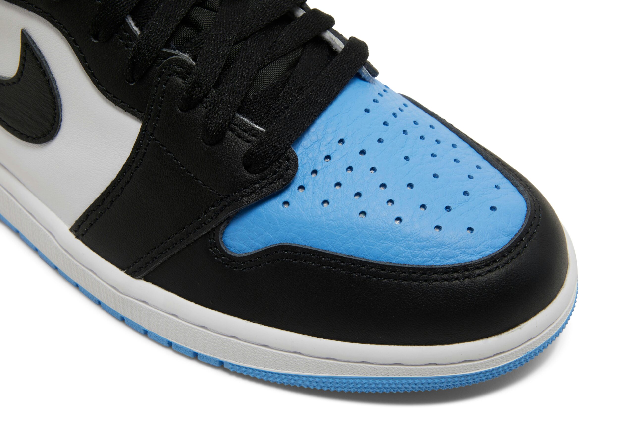 Nike Air Jordan 1 Retro High OG "UNC Toe" - Imagen 3
