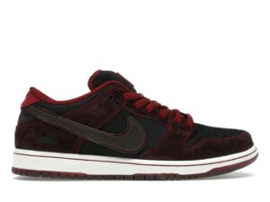 Nike SB Dunk Low Pro QS "Riot Skateshop"